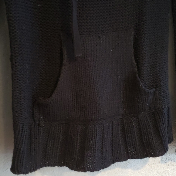 Sweater - Picture 2 of 3